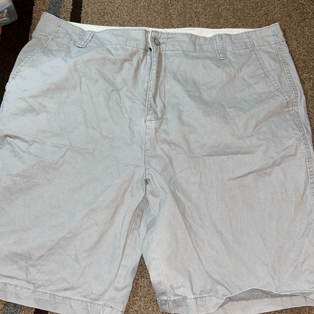 Old Navy LivedIn Straight Shorts